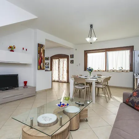 Apartment Di Mauro Viagrande